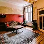 Vintage And Artistic Altbau