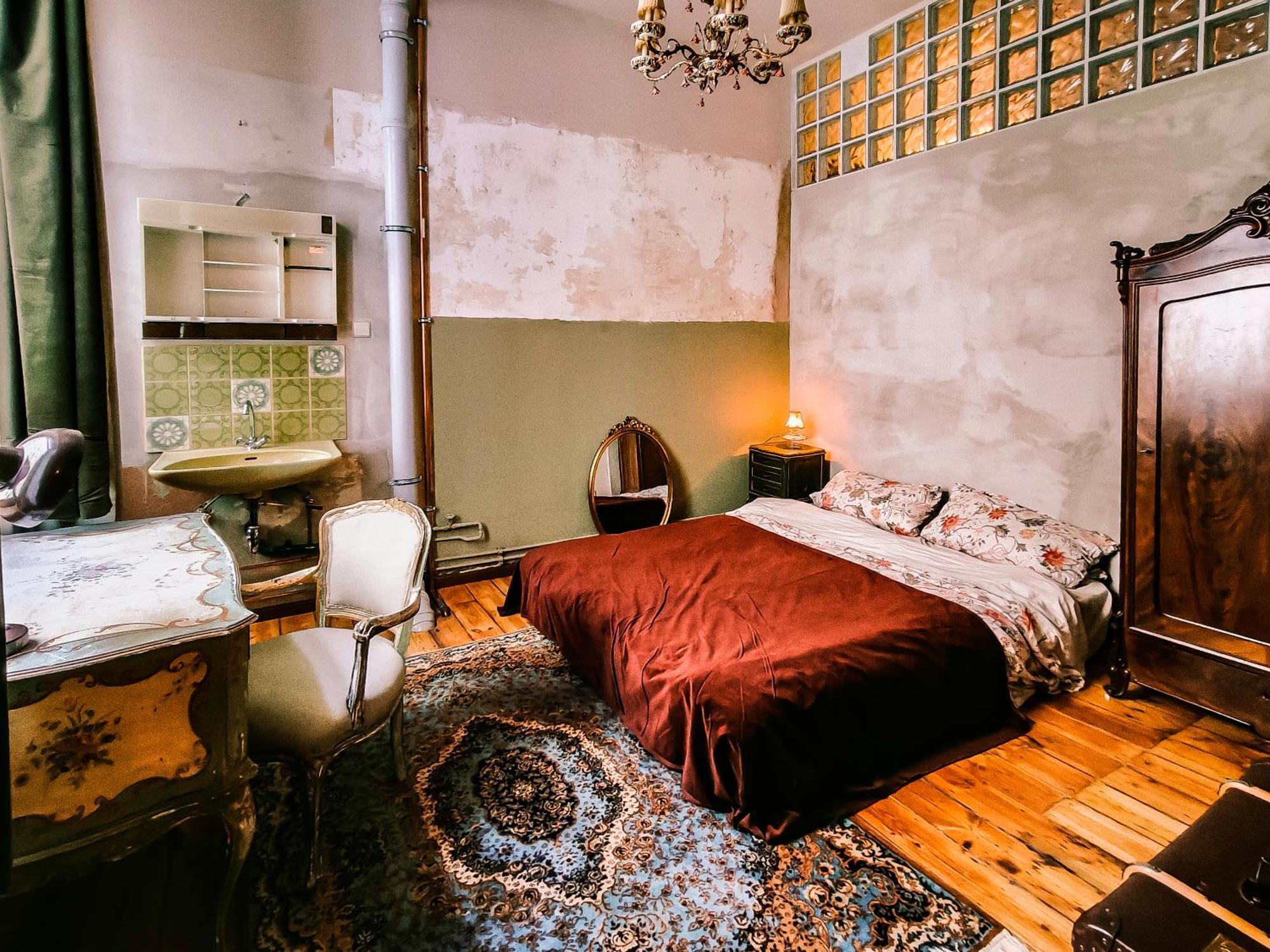 Vintage And Artistic Altbau *